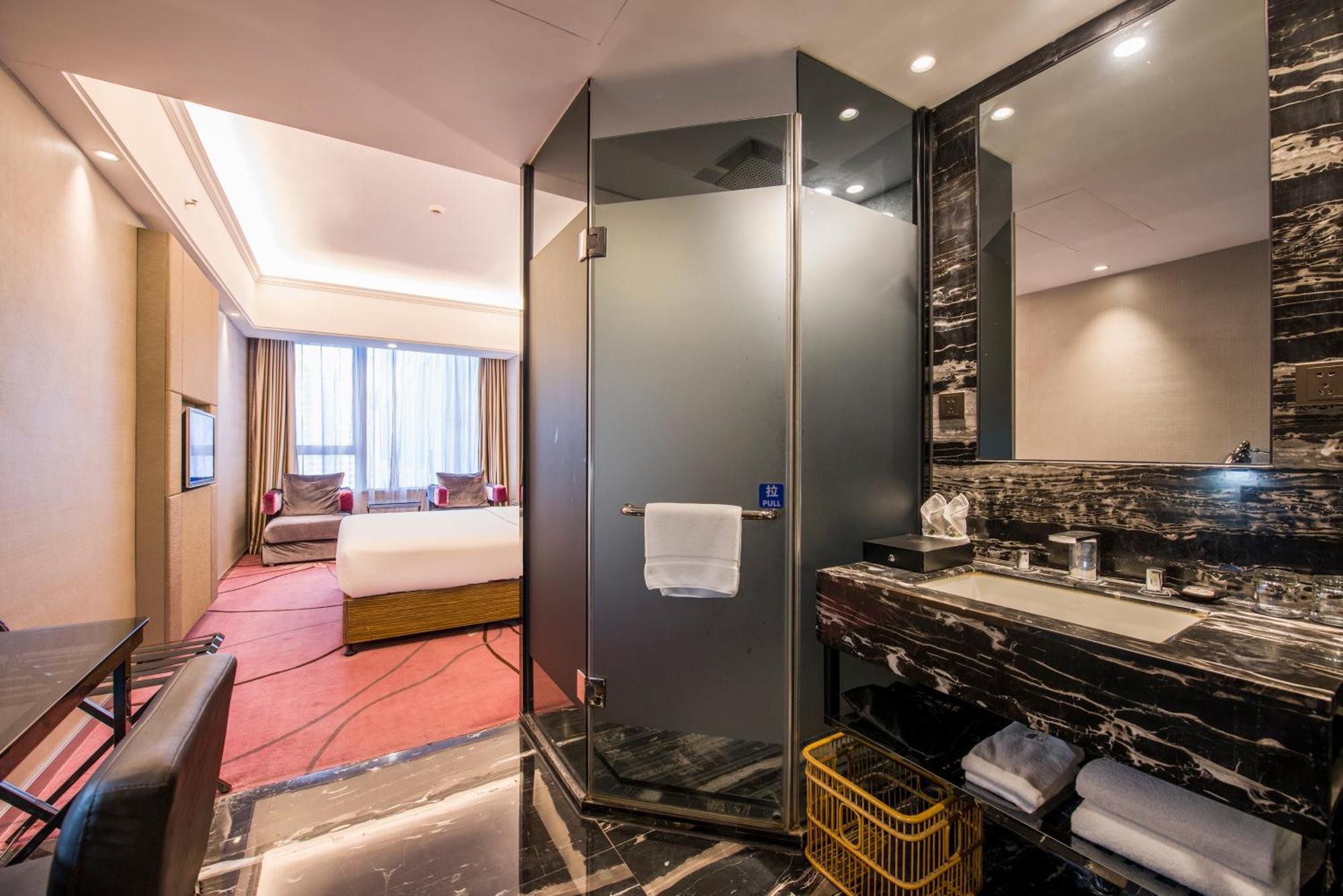 La Perle International Hotel - Free Shuttle Between Hotel And Exhibition Center During Canton Fair & Exhibitor Registration Counter Номер фото