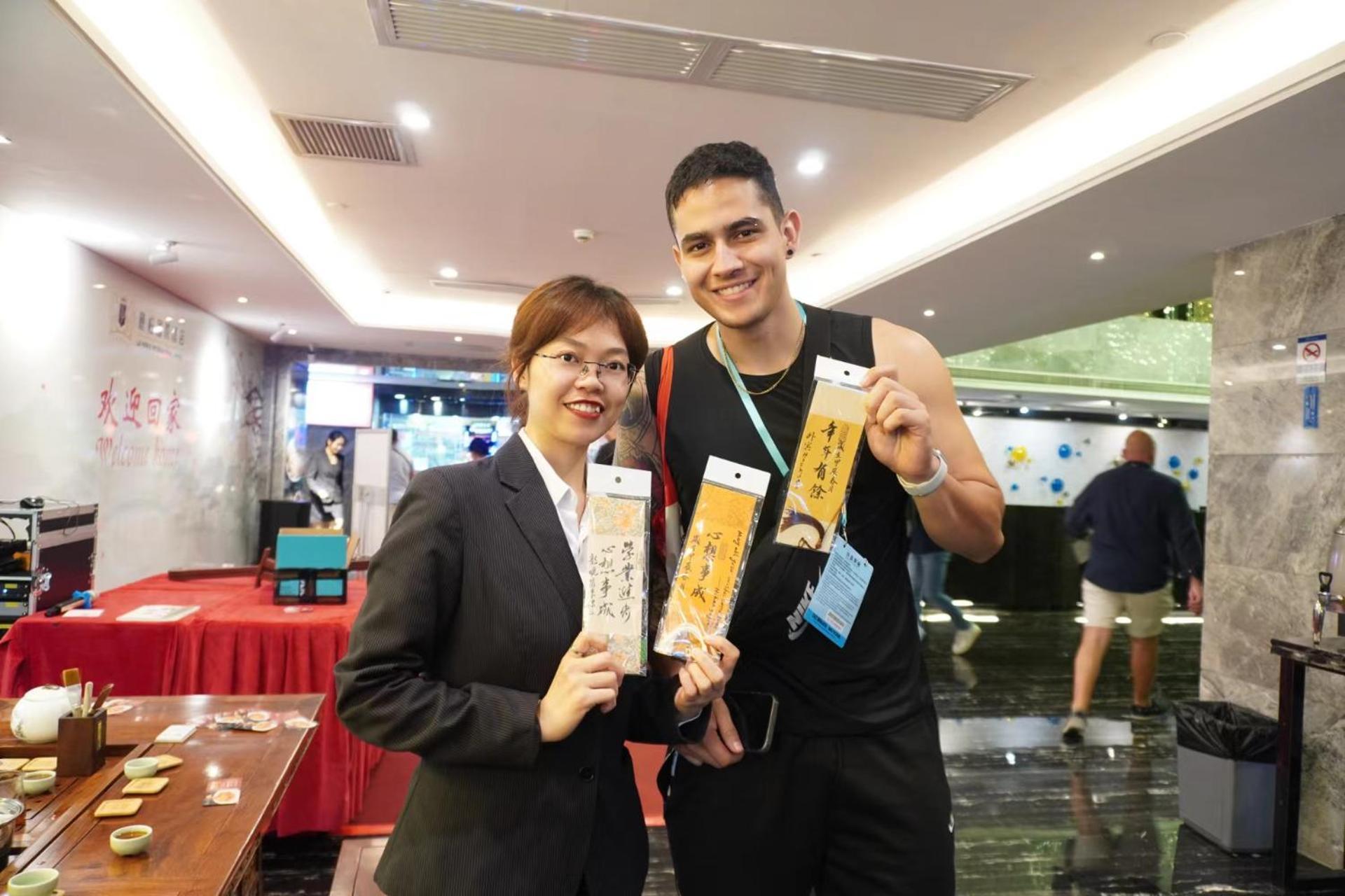 La Perle International Hotel - Free Shuttle Between Hotel And Exhibition Center During Canton Fair & Exhibitor Registration Counter Екстер'єр фото