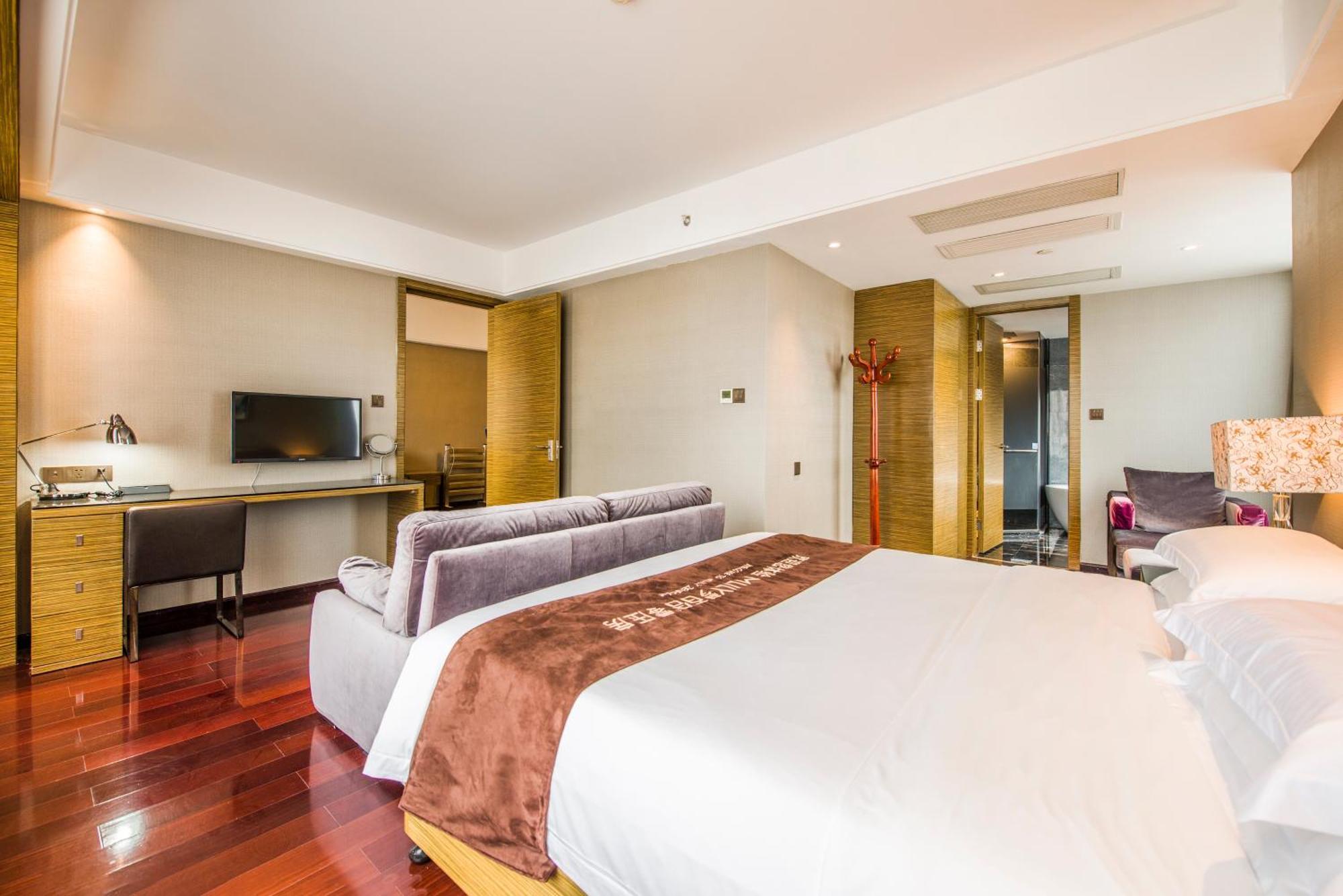 La Perle International Hotel - Free Shuttle Between Hotel And Exhibition Center During Canton Fair & Exhibitor Registration Counter Номер фото