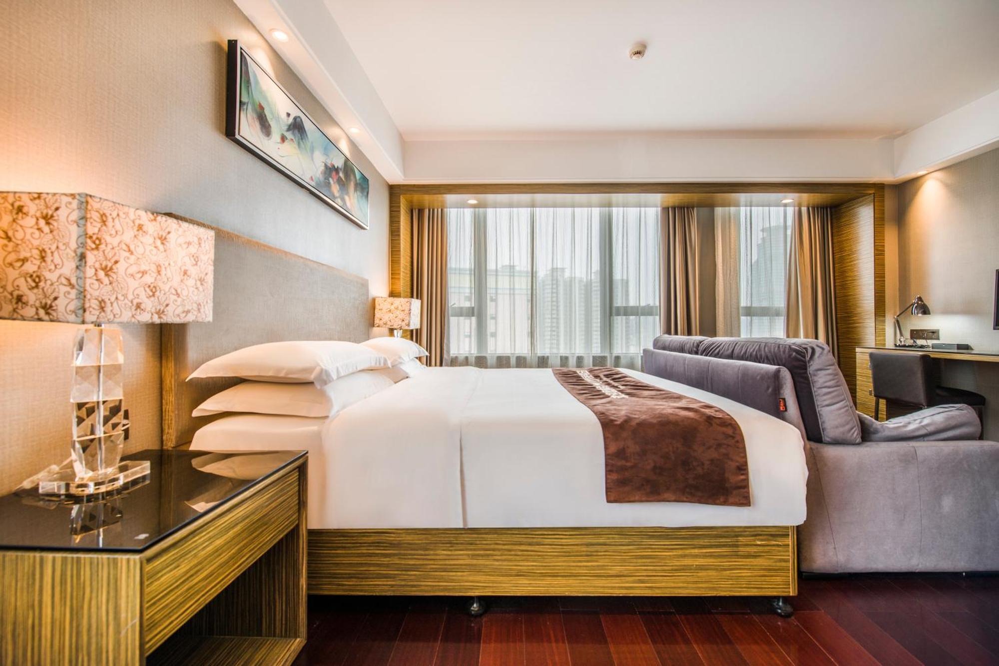 La Perle International Hotel - Free Shuttle Between Hotel And Exhibition Center During Canton Fair & Exhibitor Registration Counter Номер фото