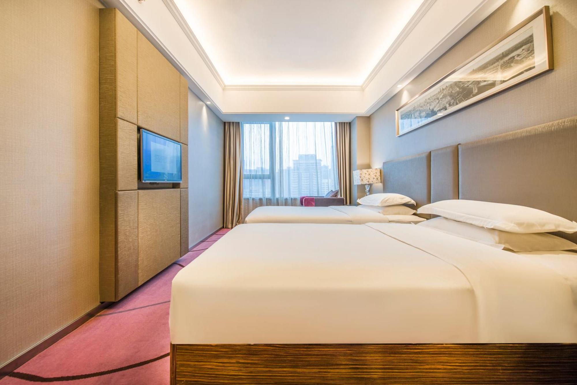 La Perle International Hotel - Free Shuttle Between Hotel And Exhibition Center During Canton Fair & Exhibitor Registration Counter Номер фото